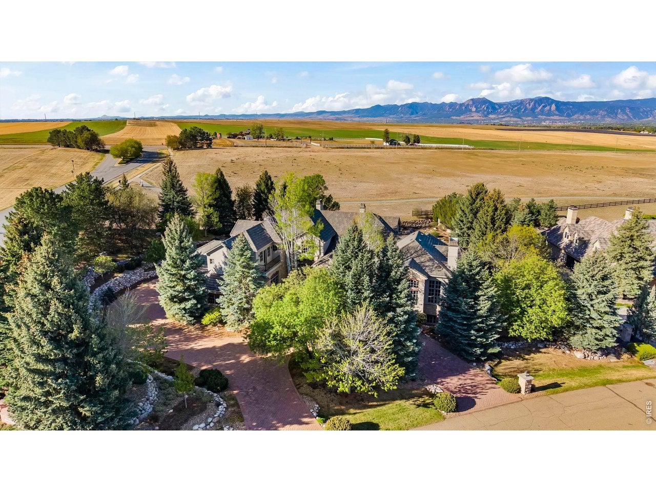 Niwot, Colorado, 80503, United States, 5 Bedrooms Bedrooms, ,6 BathroomsBathrooms,Residential,Active,2045621