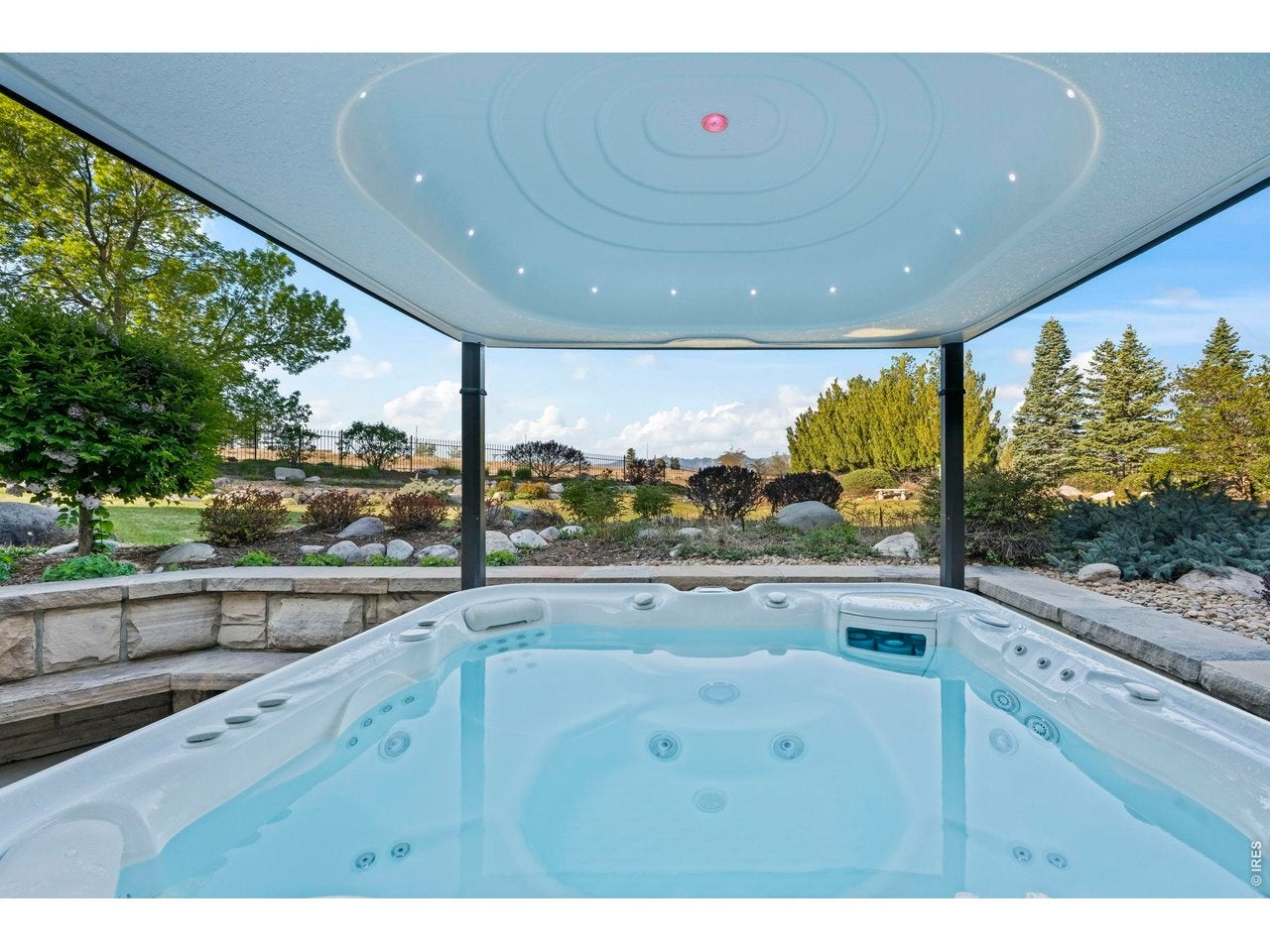Niwot, Colorado, 80503, United States, 5 Bedrooms Bedrooms, ,6 BathroomsBathrooms,Residential,Active,2045621