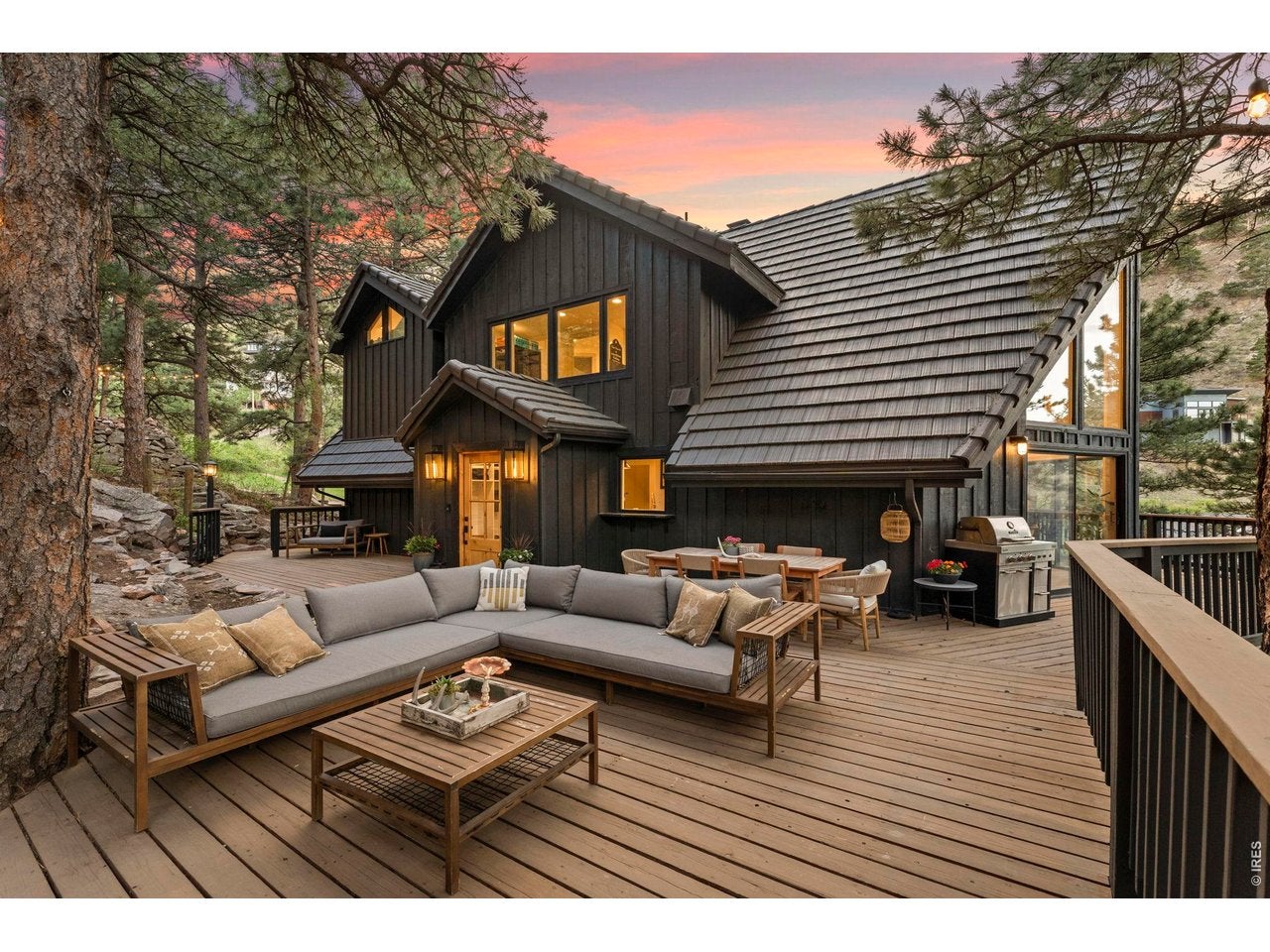 Boulder, Colorado, 80304, United States, 4 Bedrooms Bedrooms, ,4 BathroomsBathrooms,Residential,Contingent,2045742