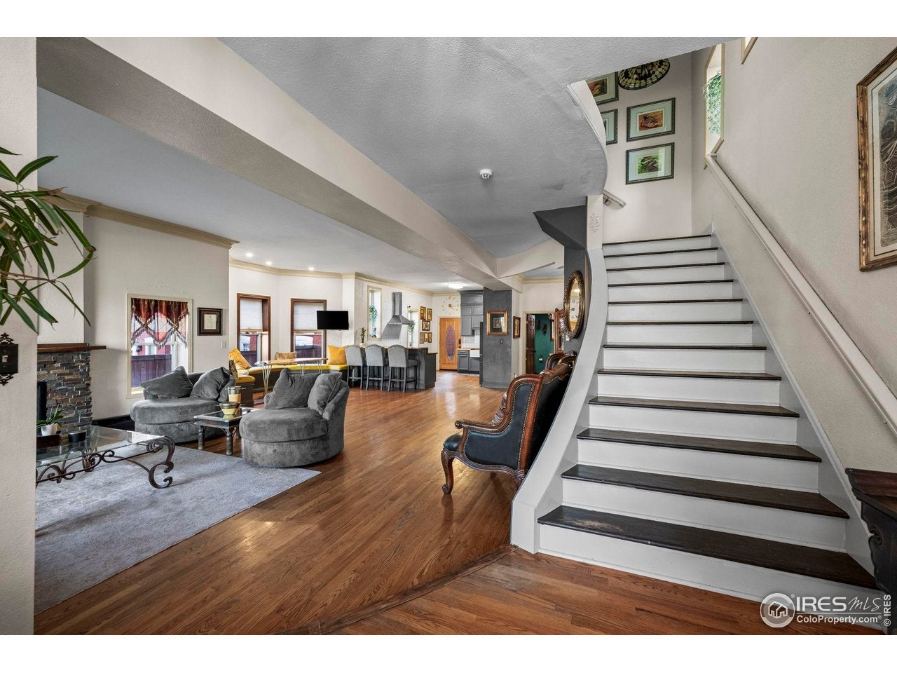 Denver, Colorado, 80211, United States, 4 Bedrooms Bedrooms, ,4 BathroomsBathrooms,Residential,Active,2012495