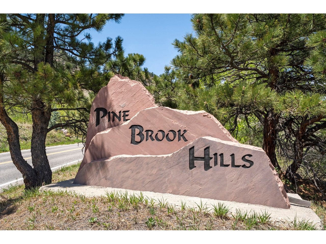 Boulder, Colorado, 80304, United States, 4 Bedrooms Bedrooms, ,4 BathroomsBathrooms,Residential,Contingent,2045742