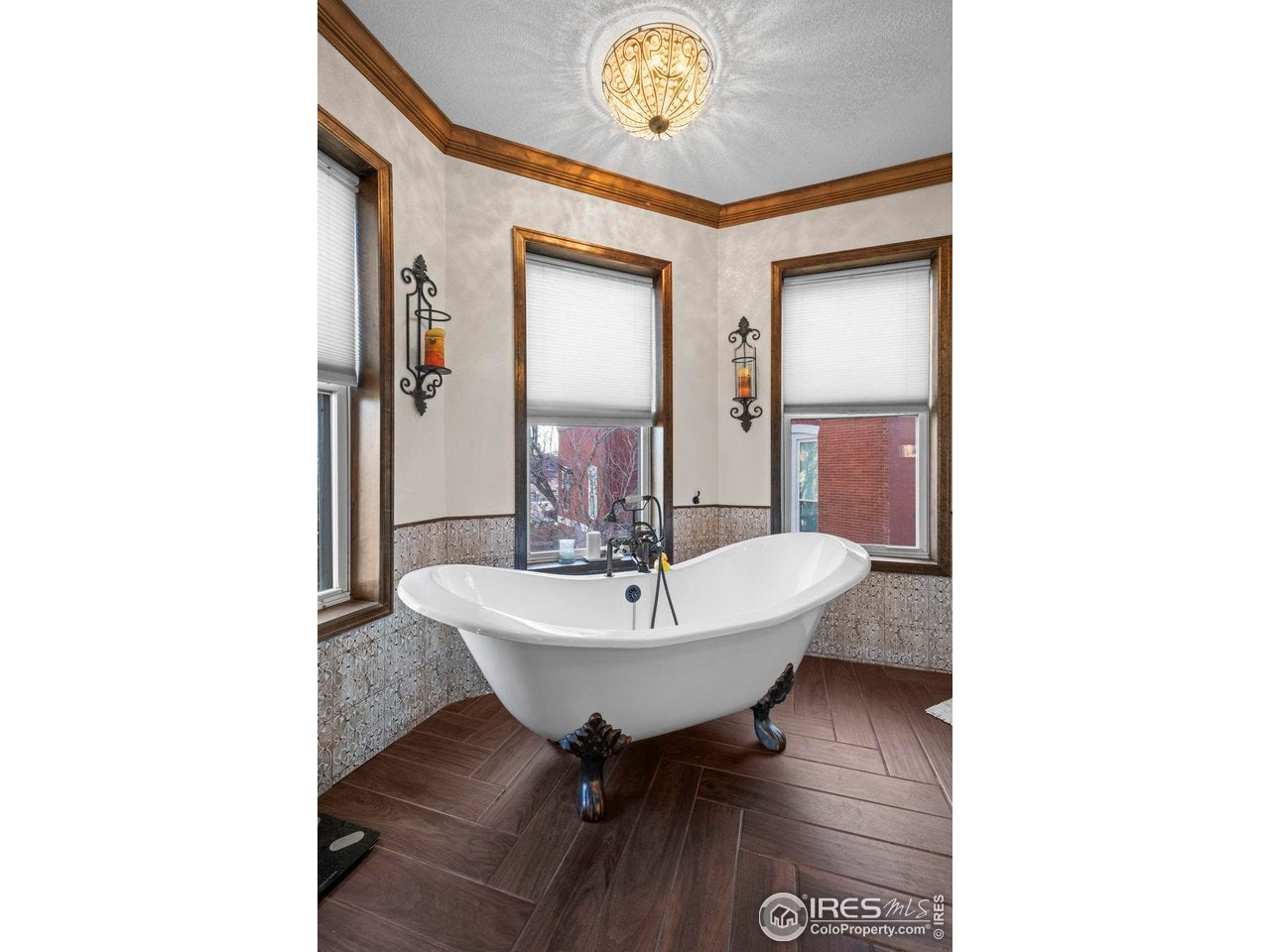 Denver, Colorado, 80211, United States, 4 Bedrooms Bedrooms, ,4 BathroomsBathrooms,Residential,Active,2012495