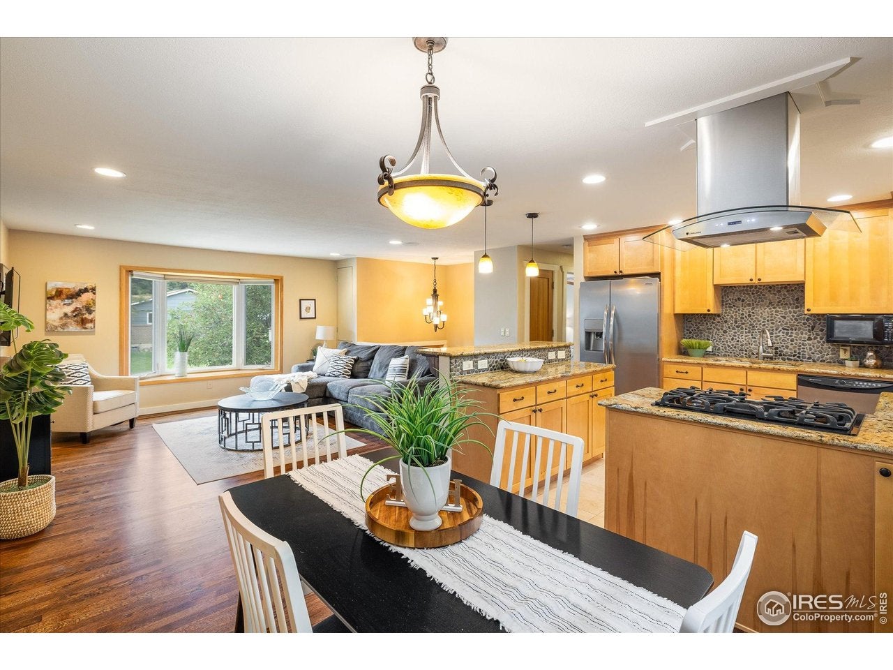 Boulder, Colorado, 80304, United States, 3 Bedrooms Bedrooms, ,2 BathroomsBathrooms,Residential,Active,1971017