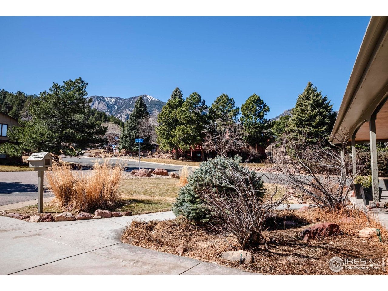 Boulder, Colorado, 80305, United States, 5 Bedrooms Bedrooms, ,4 BathroomsBathrooms,Residential,Active,2012224