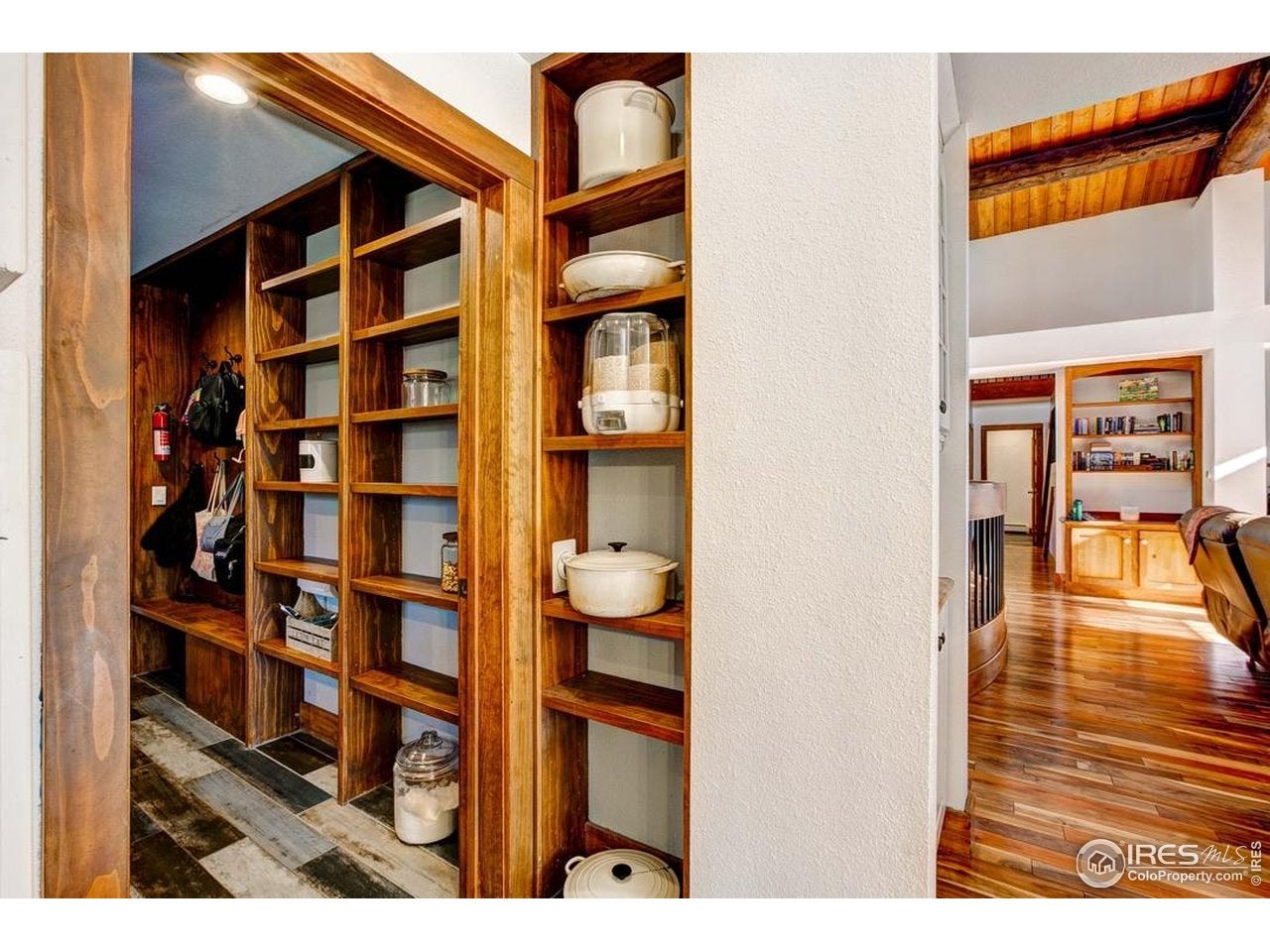 Estes Park, Colorado, 80517, United States, 4 Bedrooms Bedrooms, ,3 BathroomsBathrooms,Residential,Active,1990027