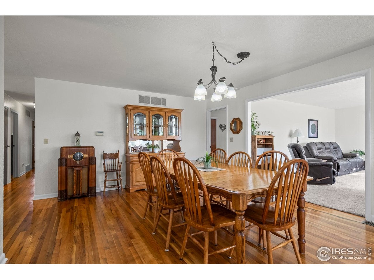 Boulder, Colorado, 80303, United States, 4 Bedrooms Bedrooms, ,3 BathroomsBathrooms,Residential,Active,1997561