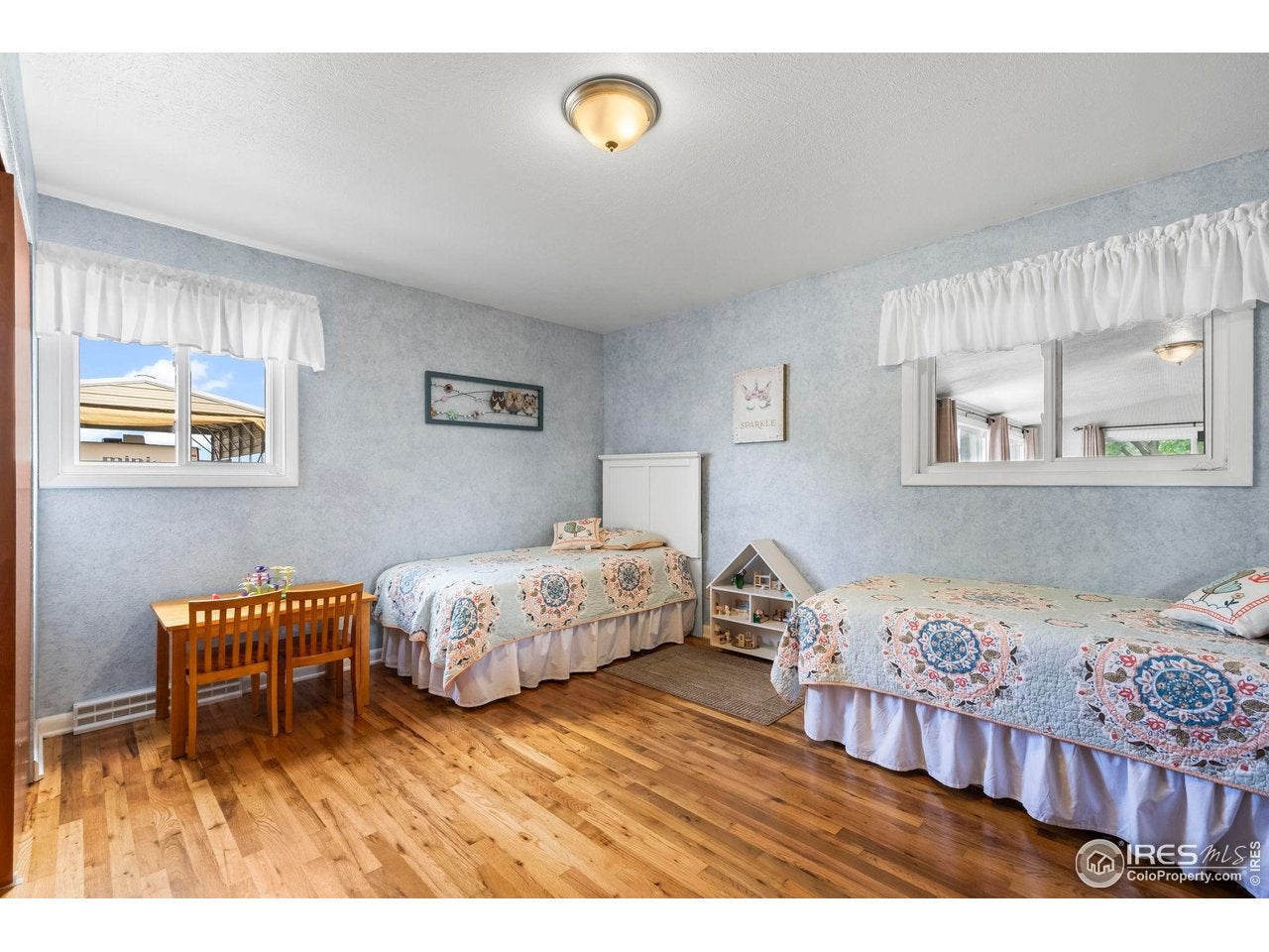 Boulder, Colorado, 80303, United States, 4 Bedrooms Bedrooms, ,3 BathroomsBathrooms,Residential,Active,1997561