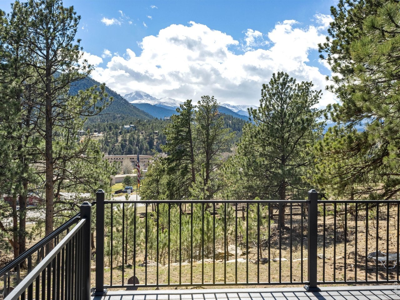 Estes Park, Colorado, 80517, United States, 5 Bedrooms Bedrooms, ,3 BathroomsBathrooms,Residential,Active,2038183