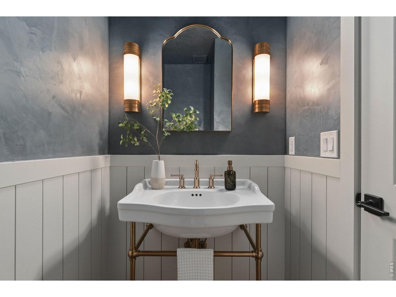 Windsor, Colorado, 80550, United States, 4 Bedrooms Bedrooms, ,4 BathroomsBathrooms,Residential,Active,2043806