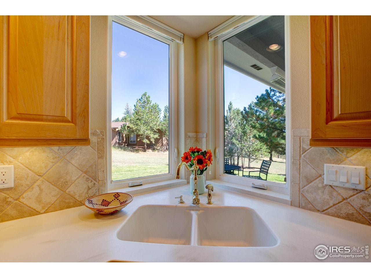 Estes Park, Colorado, 80517, United States, 4 Bedrooms Bedrooms, ,3 BathroomsBathrooms,Residential,Active,1952630