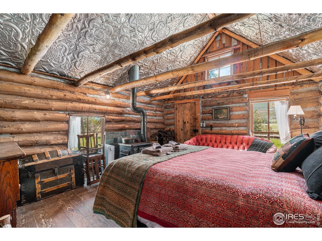 Estes Park, Colorado, 80517, United States, 4 Bedrooms Bedrooms, ,4 BathroomsBathrooms,Residential,Active,1971770