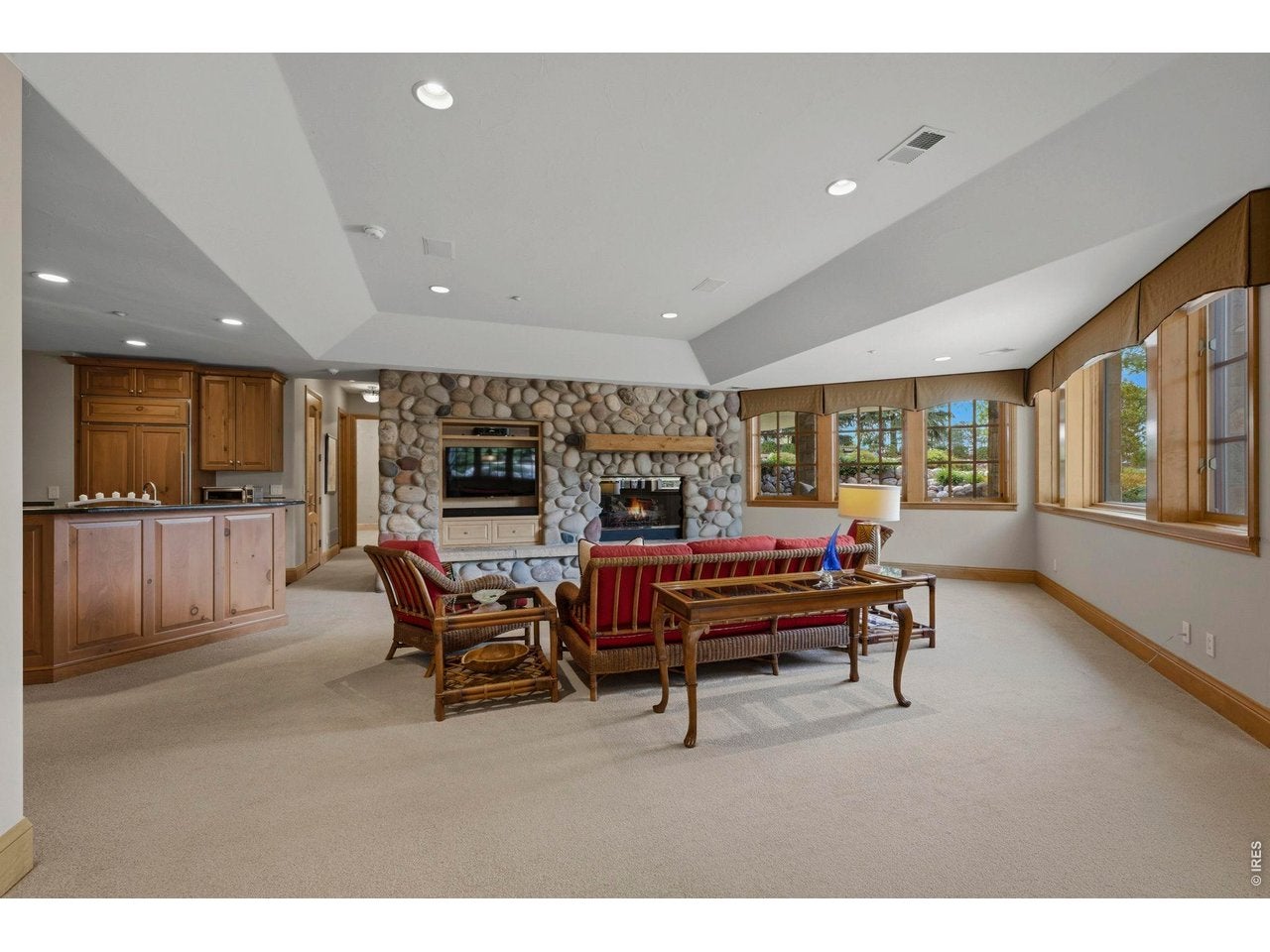 Niwot, Colorado, 80503, United States, 5 Bedrooms Bedrooms, ,6 BathroomsBathrooms,Residential,Active,2045621