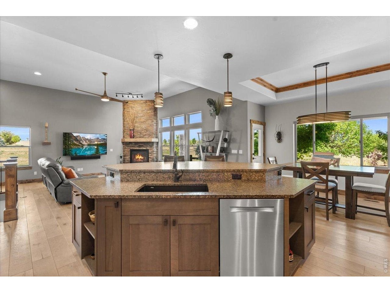 Berthoud, Colorado, 80513, United States, 3 Bedrooms Bedrooms, ,3 BathroomsBathrooms,Residential,Contingent,2052094