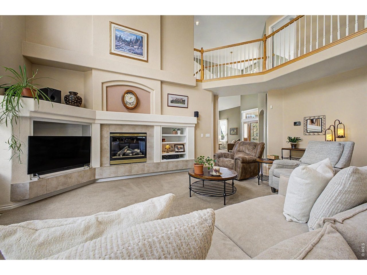 Longmont, Colorado, 80503, United States, 5 Bedrooms Bedrooms, ,5 BathroomsBathrooms,Residential,Active,2042652
