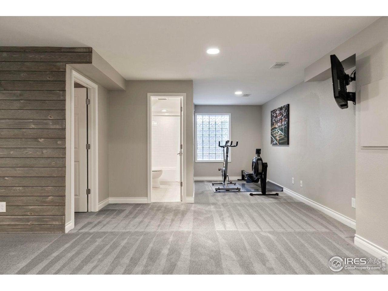 Louisville, Colorado, 80027, United States, 5 Bedrooms Bedrooms, ,5 BathroomsBathrooms,Residential,Active,2013448