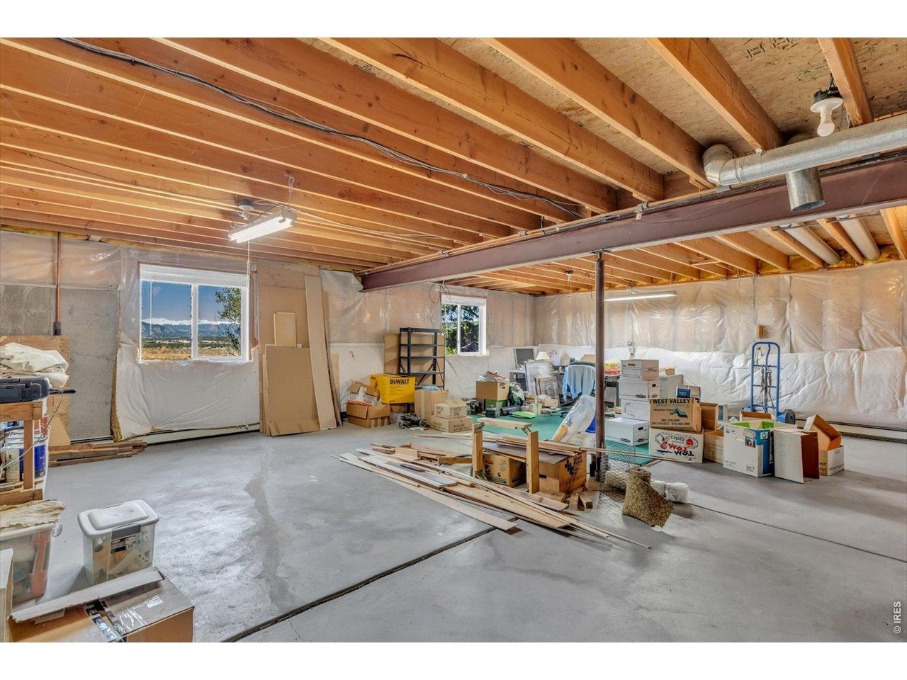 Broomfield, Colorado, 80020, United States, 3 Bedrooms Bedrooms, ,3 BathroomsBathrooms,Residential,Active,2045563