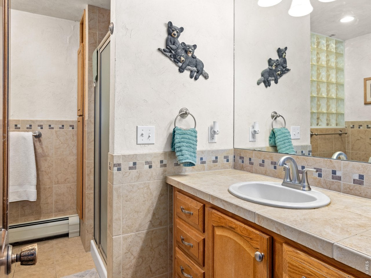 Estes Park, Colorado, 80517, United States, 5 Bedrooms Bedrooms, ,3 BathroomsBathrooms,Residential,Active,2038183