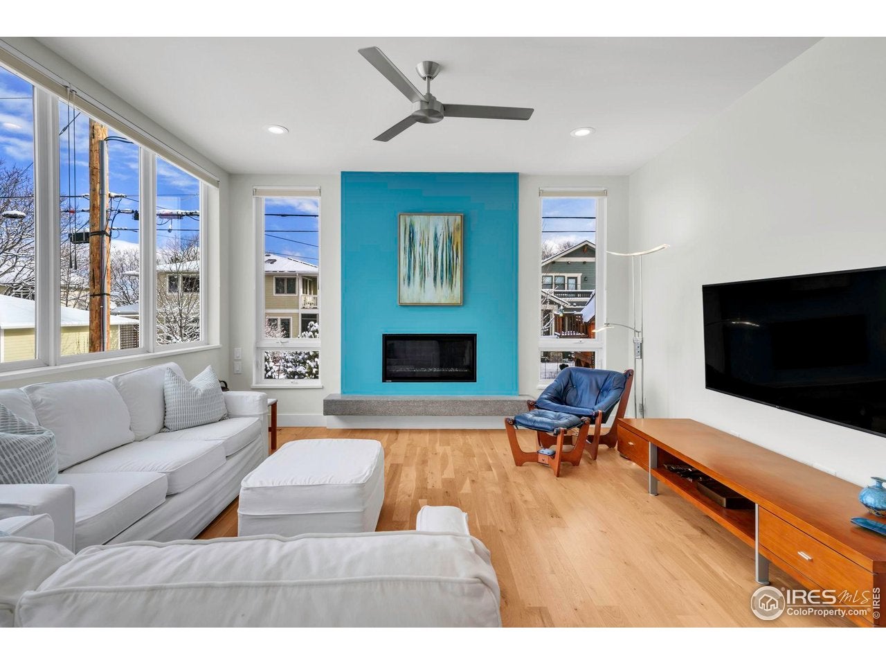 Louisville, Colorado, 80027, United States, 4 Bedrooms Bedrooms, ,3 BathroomsBathrooms,Residential,Active,2009400