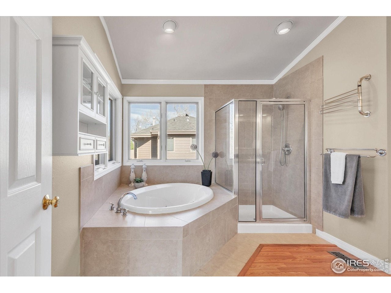 Boulder, Colorado, 80304, United States, 5 Bedrooms Bedrooms, ,4 BathroomsBathrooms,Residential,Active,1996274