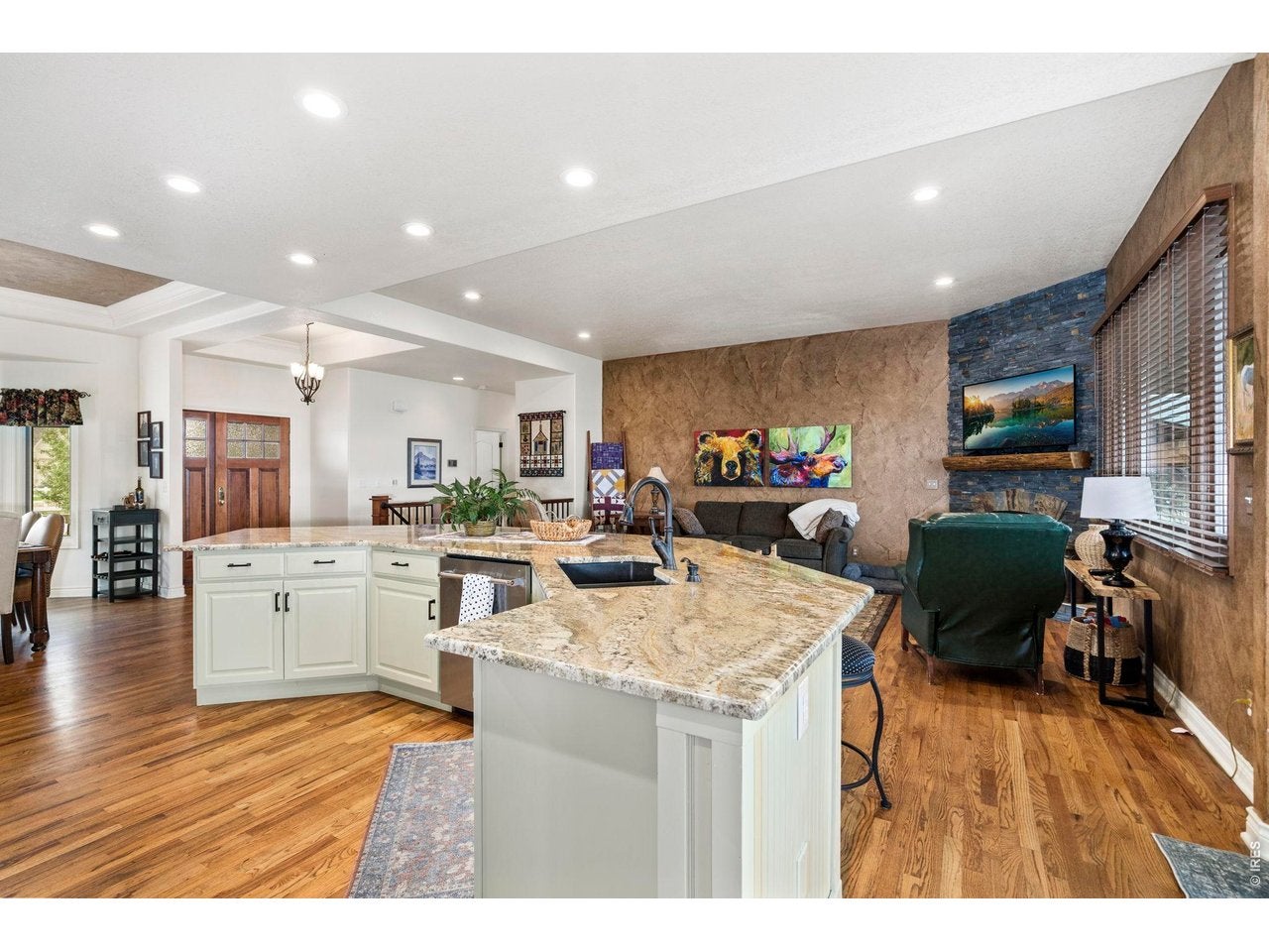 Windsor, Colorado, 80550, United States, 5 Bedrooms Bedrooms, ,4 BathroomsBathrooms,Residential,Active,2052058