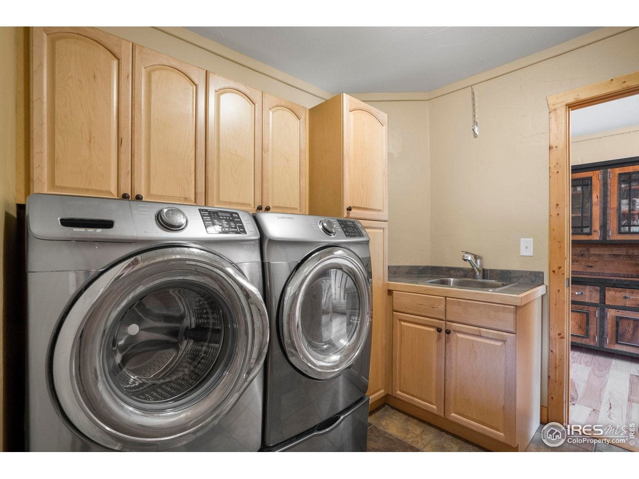 Loveland, Colorado, 80537, United States, 4 Bedrooms Bedrooms, ,5 BathroomsBathrooms,Residential,Active,2011206