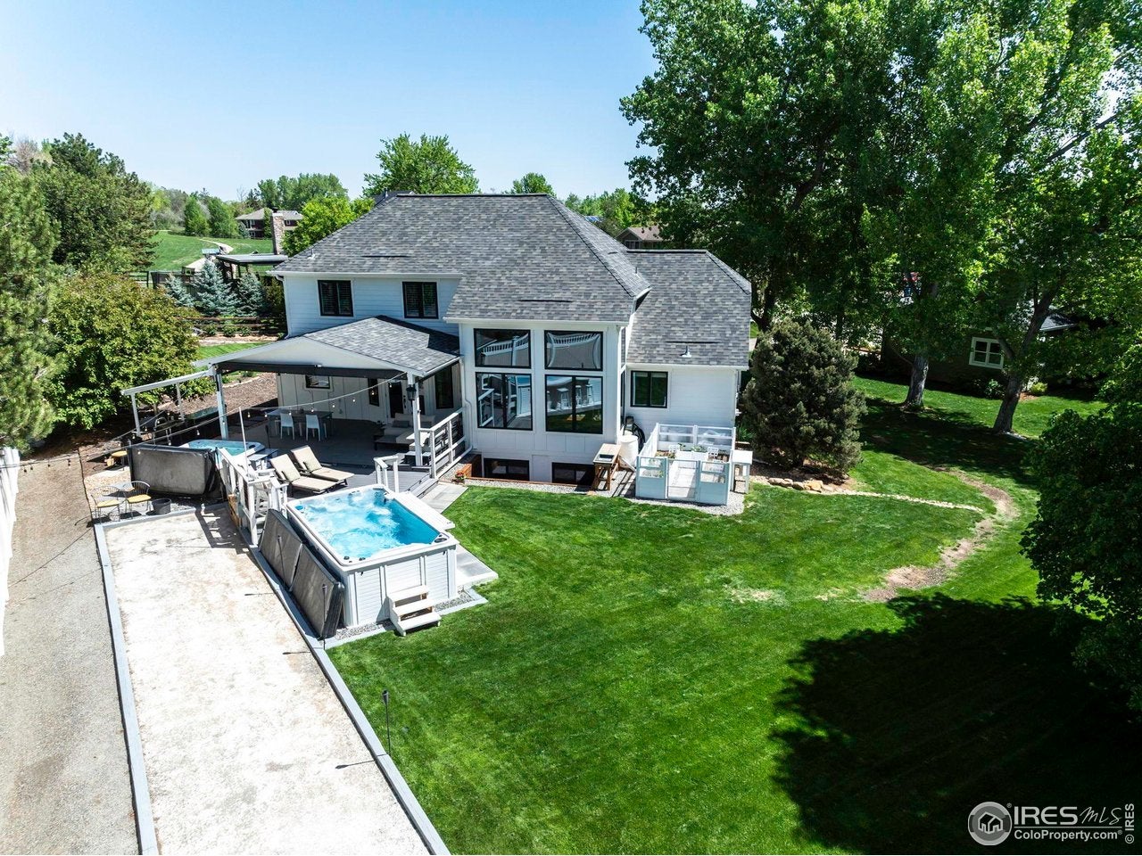 Louisville, Colorado, 80027, United States, 4 Bedrooms Bedrooms, ,4 BathroomsBathrooms,Residential,Active,1821969