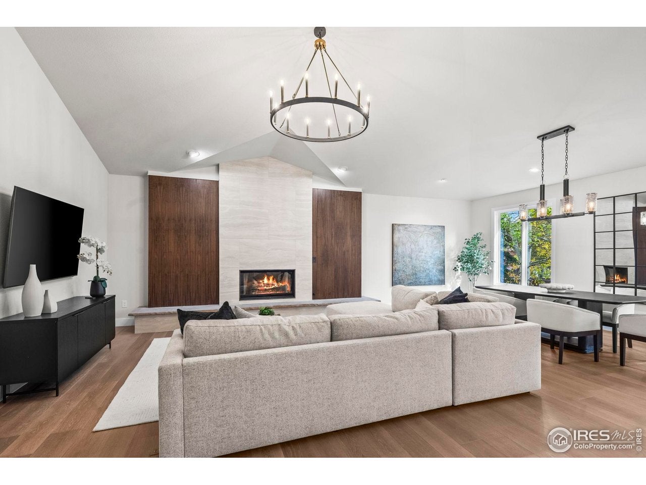 Boulder, Colorado, 80301, United States, 4 Bedrooms Bedrooms, ,4 BathroomsBathrooms,Residential,Active,1997569