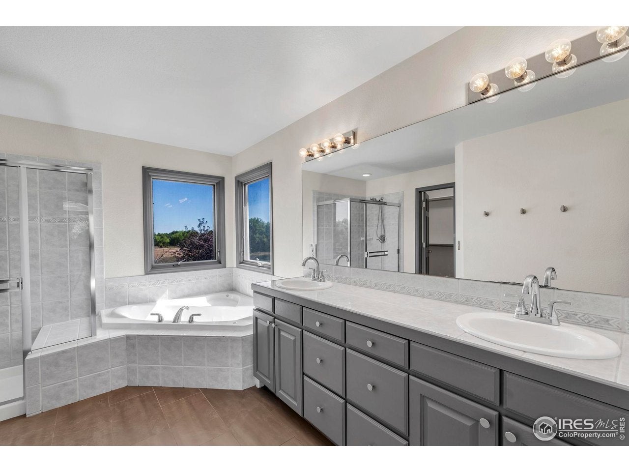 Boulder, Colorado, 80301, United States, 5 Bedrooms Bedrooms, ,3 BathroomsBathrooms,Residential,Active,2008305