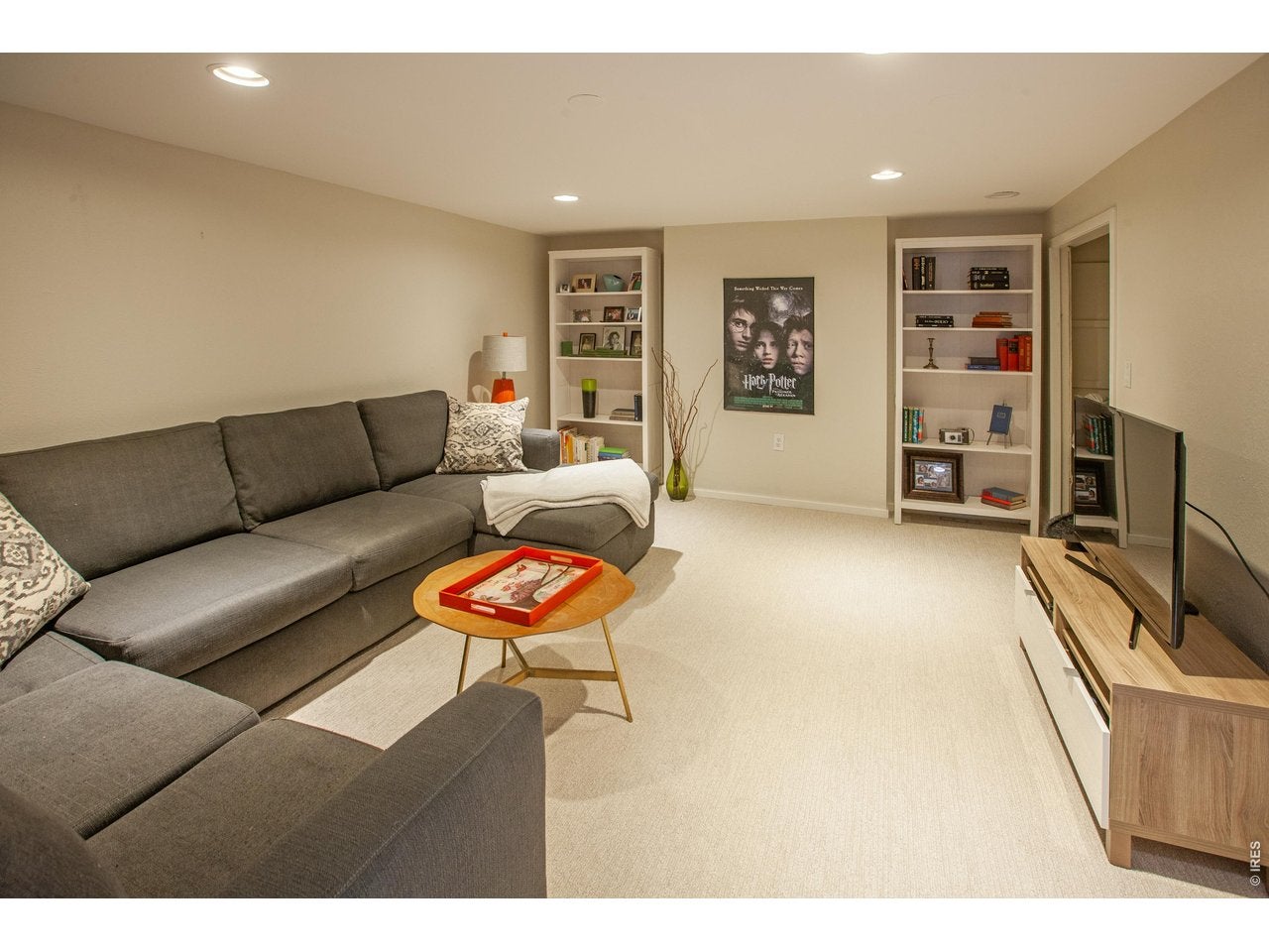 Longmont, Colorado, 80503, United States, 4 Bedrooms Bedrooms, ,4 BathroomsBathrooms,Residential,Contingent,2045596