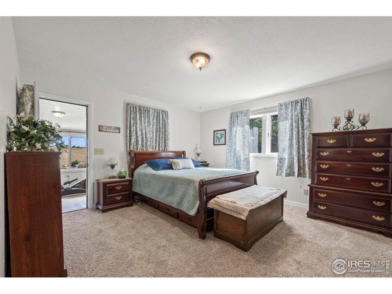 Boulder, Colorado, 80303, United States, 4 Bedrooms Bedrooms, ,3 BathroomsBathrooms,Residential,Active,1997561