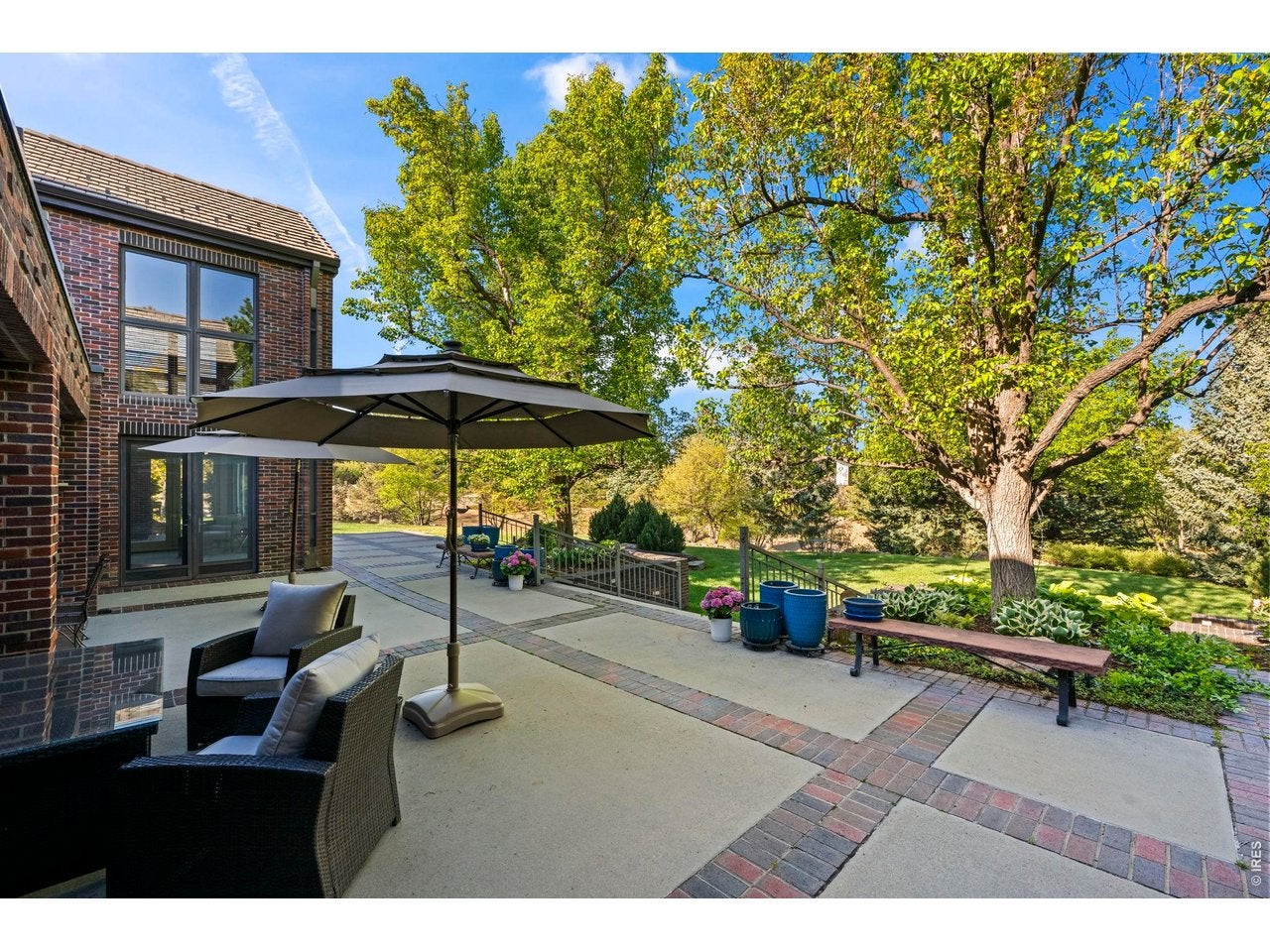 Niwot, Colorado, 80503, United States, 4 Bedrooms Bedrooms, ,7 BathroomsBathrooms,Residential,Active,2033402