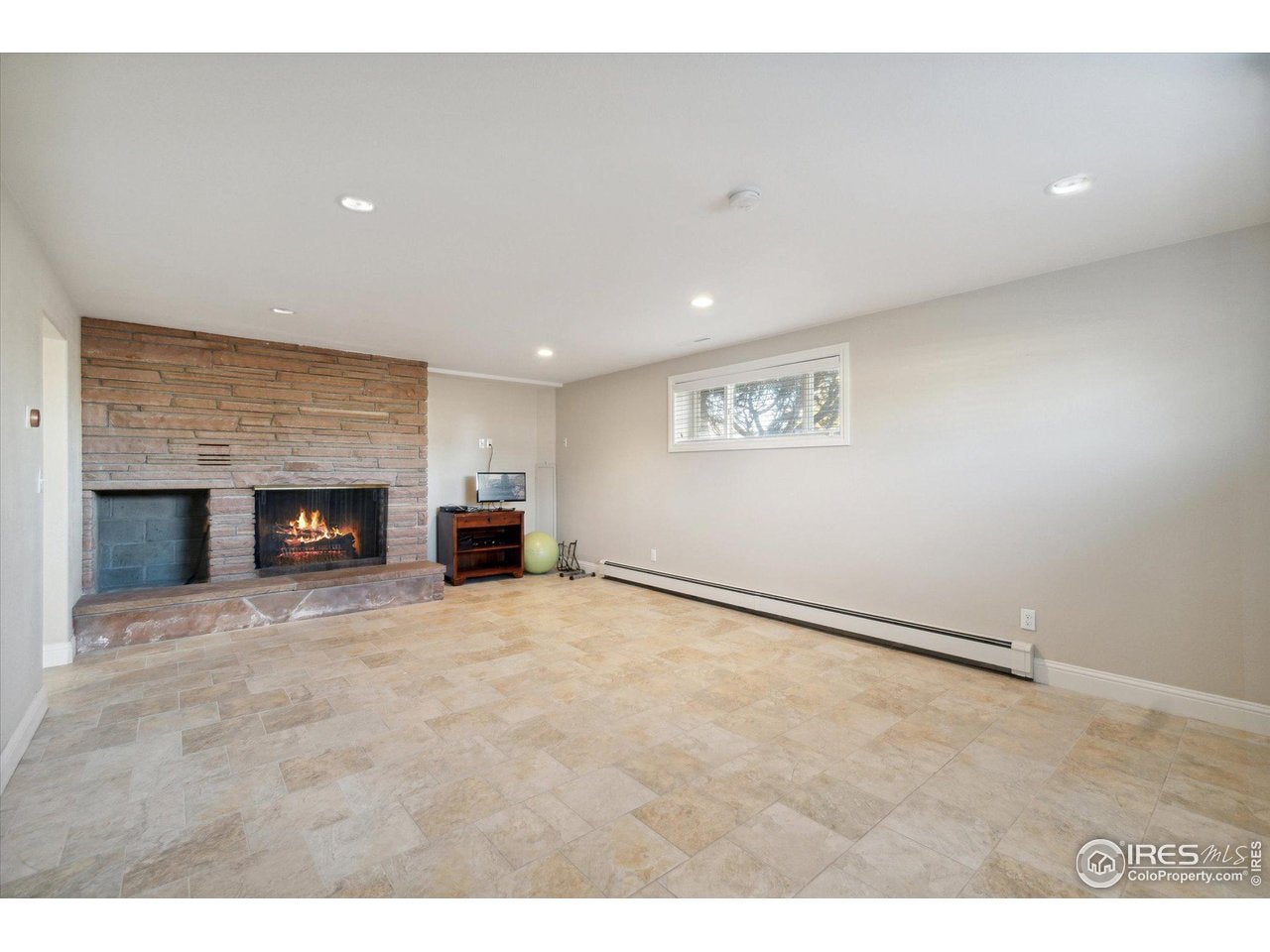 Boulder, Colorado, 80303, United States, 5 Bedrooms Bedrooms, ,3 BathroomsBathrooms,Residential,Active,2010540