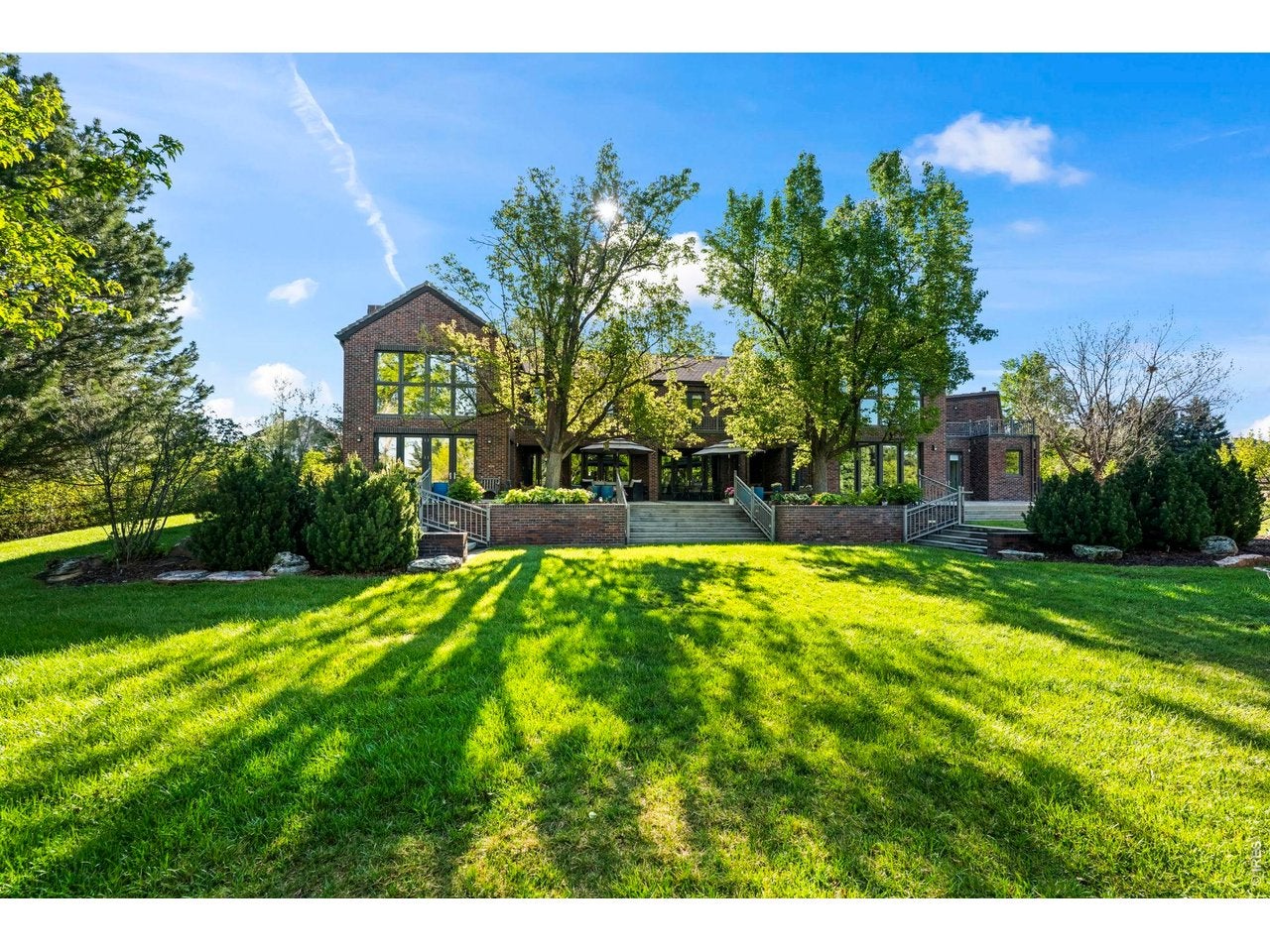 Niwot, Colorado, 80503, United States, 4 Bedrooms Bedrooms, ,7 BathroomsBathrooms,Residential,Active,2033402