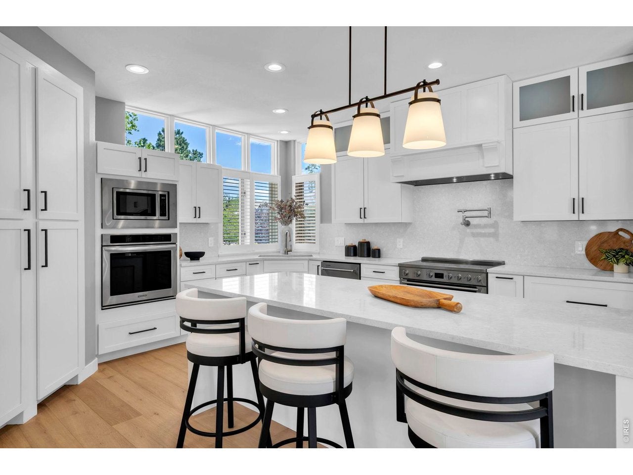 Louisville, Colorado, 80027, United States, 5 Bedrooms Bedrooms, ,5 BathroomsBathrooms,Residential,Active,2043815