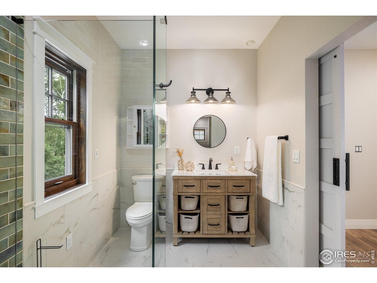 Golden, Colorado, 80403, United States, ,3 BathroomsBathrooms,Residential,Active,1888512