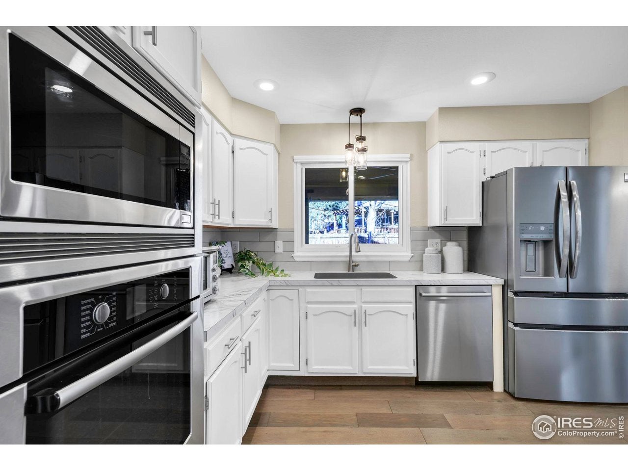 Louisville, Colorado, 80027, United States, 4 Bedrooms Bedrooms, ,4 BathroomsBathrooms,Residential,Active,2009812