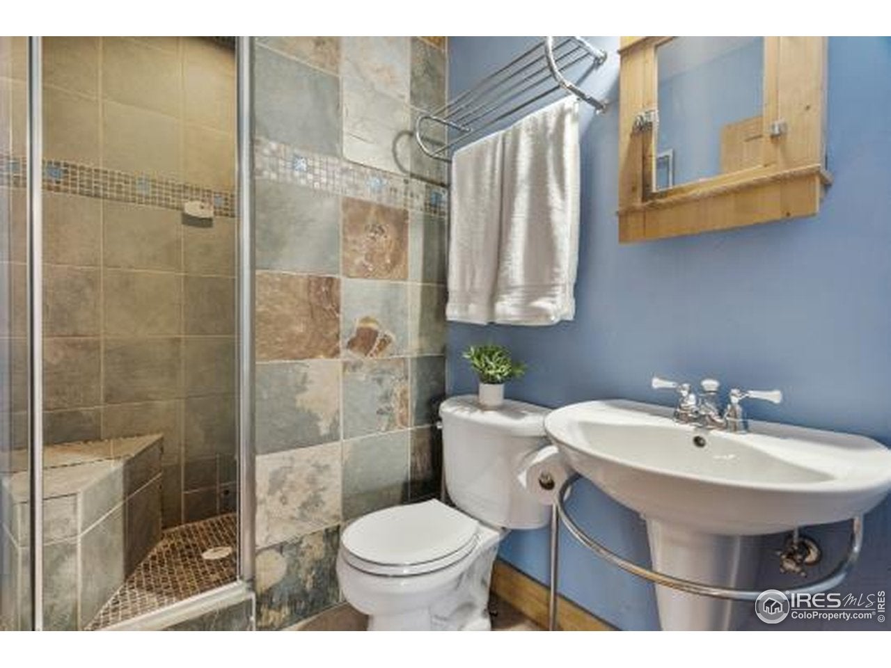 Loveland, Colorado, 80537, United States, 5 Bedrooms Bedrooms, ,2 BathroomsBathrooms,Residential,Active,1877833