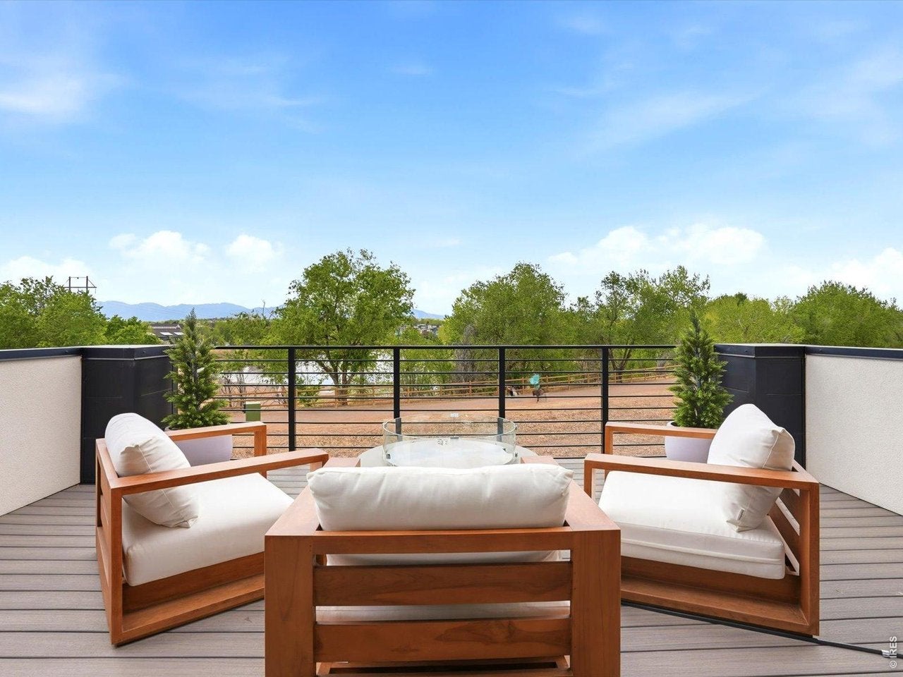 Louisville, Colorado, 80027, United States, 5 Bedrooms Bedrooms, ,7 BathroomsBathrooms,Residential,Active,2045701