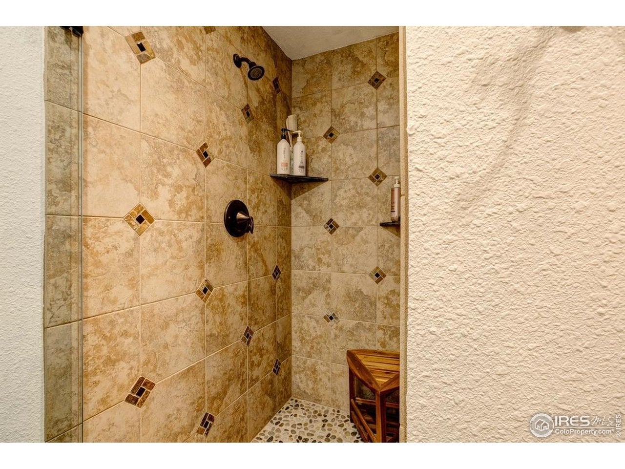 Estes Park, Colorado, 80517, United States, 4 Bedrooms Bedrooms, ,3 BathroomsBathrooms,Residential,Active,1990027