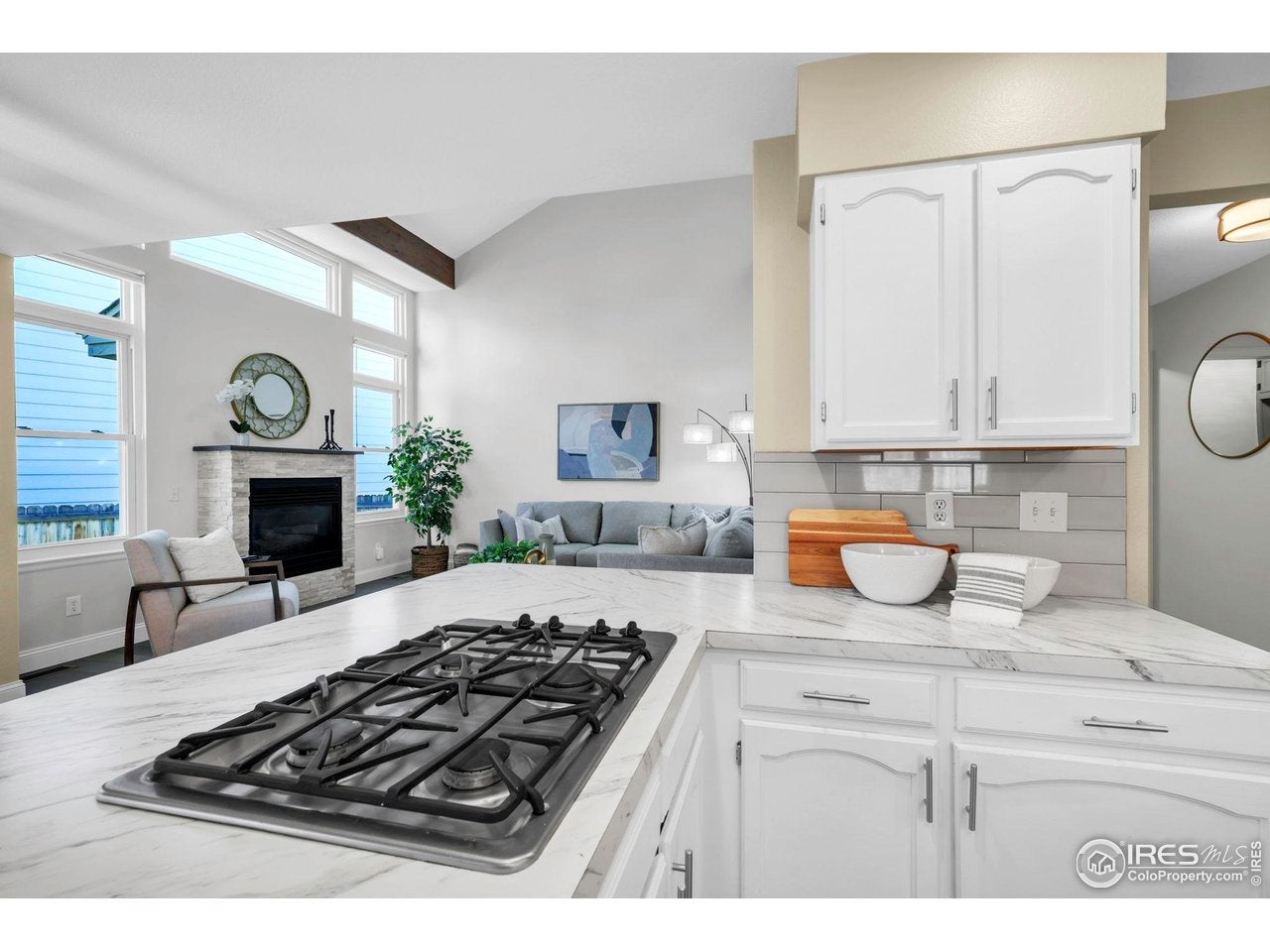 Louisville, Colorado, 80027, United States, 4 Bedrooms Bedrooms, ,4 BathroomsBathrooms,Residential,Active,2009812