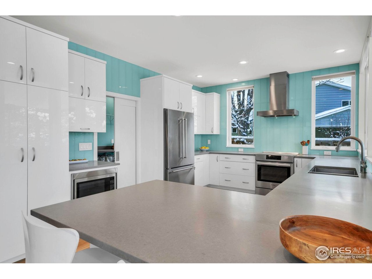 Louisville, Colorado, 80027, United States, 4 Bedrooms Bedrooms, ,3 BathroomsBathrooms,Residential,Active,2009400