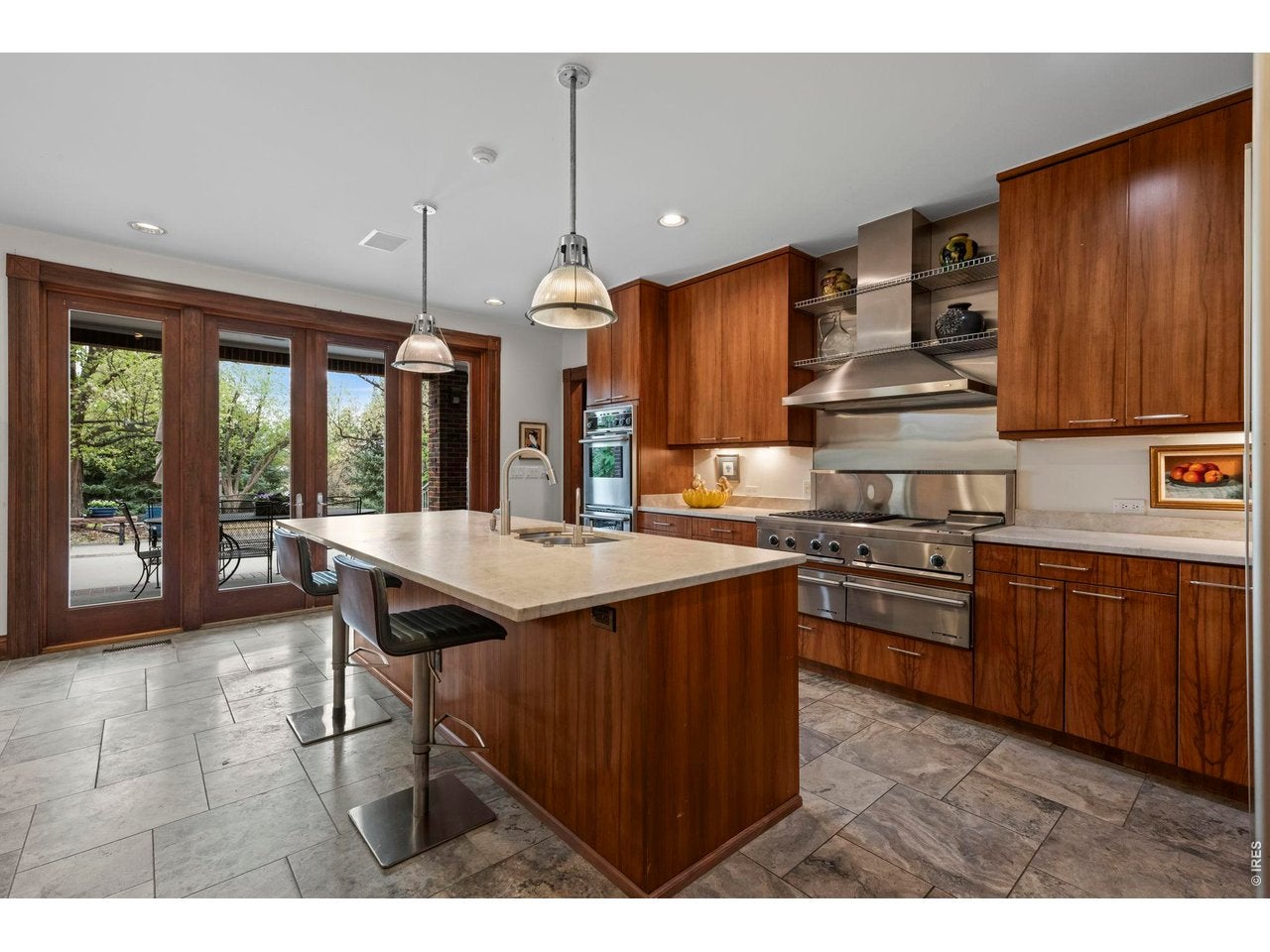 Niwot, Colorado, 80503, United States, 4 Bedrooms Bedrooms, ,7 BathroomsBathrooms,Residential,Active,2033402