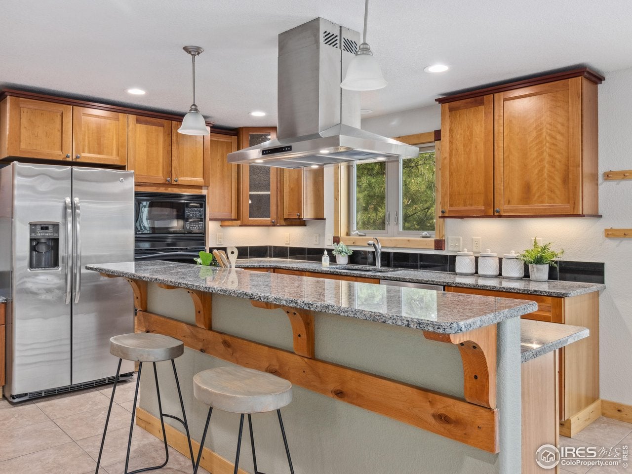 Estes Park, Colorado, 80517, United States, 5 Bedrooms Bedrooms, ,4 BathroomsBathrooms,Residential,Contingent,1824567