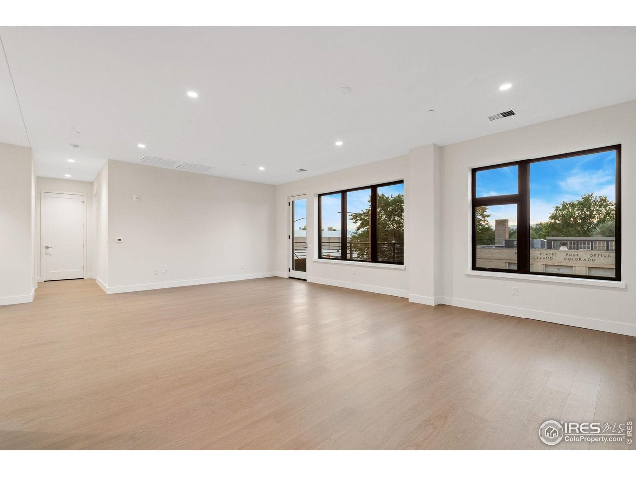 Loveland, Colorado, 80537, United States, 2 Bedrooms Bedrooms, ,3 BathroomsBathrooms,Residential,Active,1726842