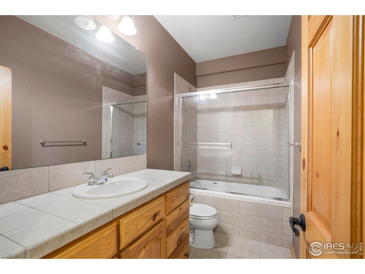 Loveland, Colorado, 80537, United States, 4 Bedrooms Bedrooms, ,5 BathroomsBathrooms,Residential,Active,2011206