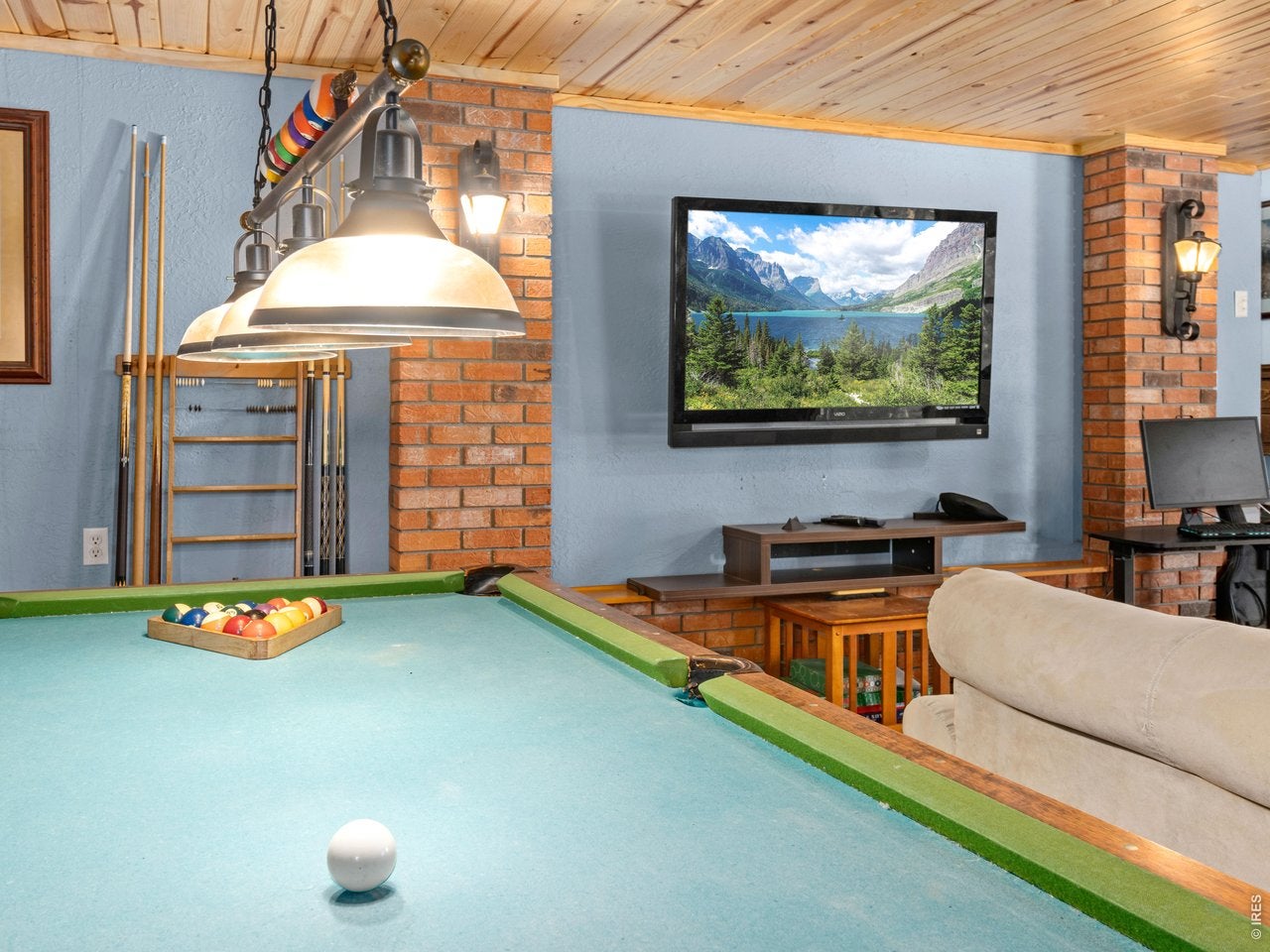 Estes Park, Colorado, 80517, United States, 5 Bedrooms Bedrooms, ,3 BathroomsBathrooms,Residential,Active,2038183