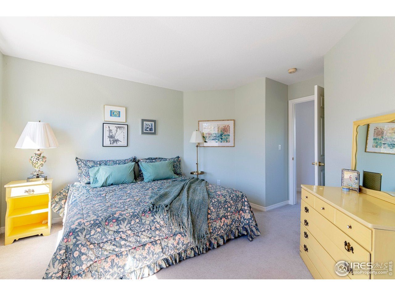 Longmont, Colorado, 80503, United States, 3 Bedrooms Bedrooms, ,3 BathroomsBathrooms,Residential,Contingent,1997617