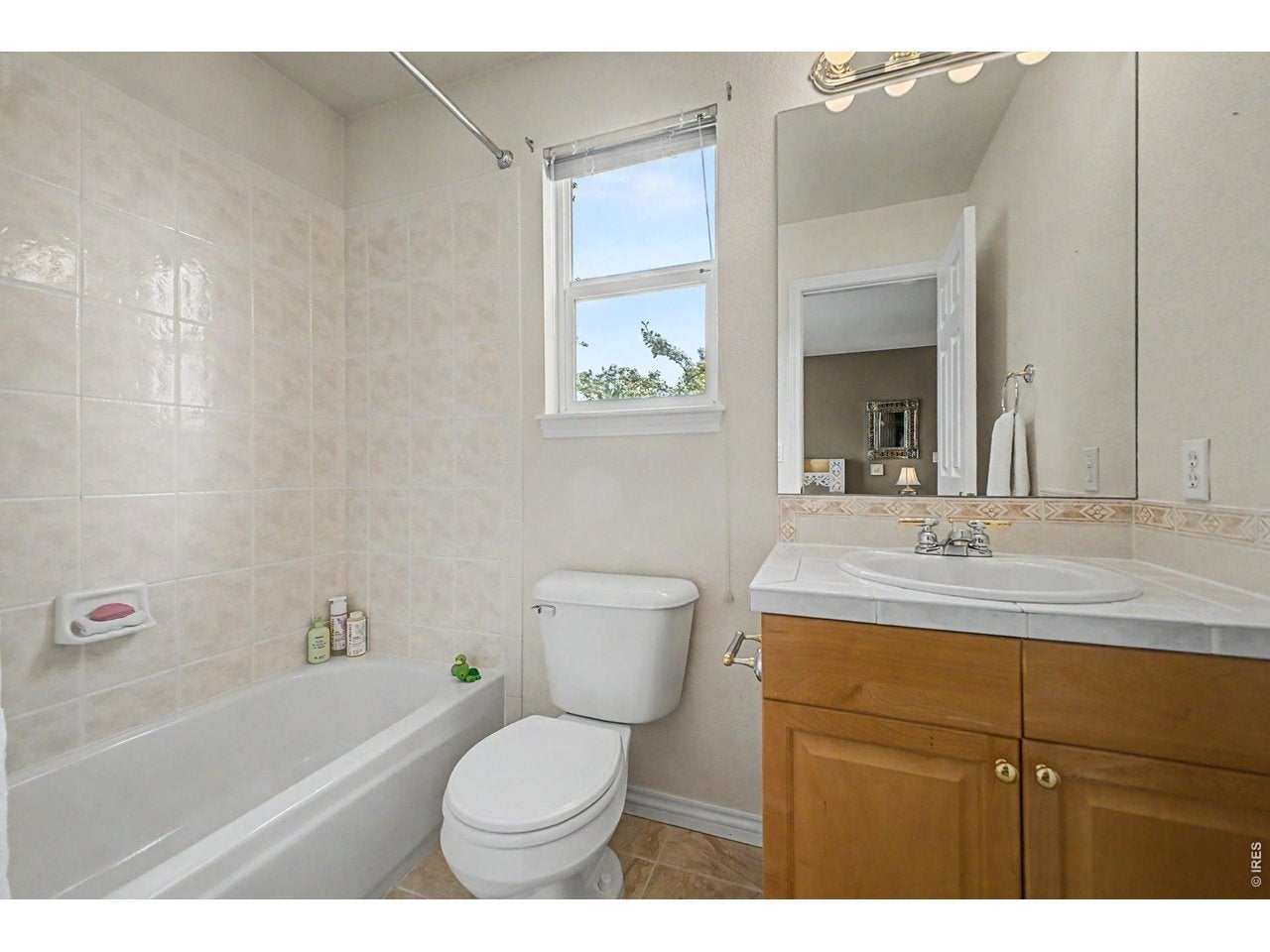 Longmont, Colorado, 80503, United States, 5 Bedrooms Bedrooms, ,5 BathroomsBathrooms,Residential,Active,2042652