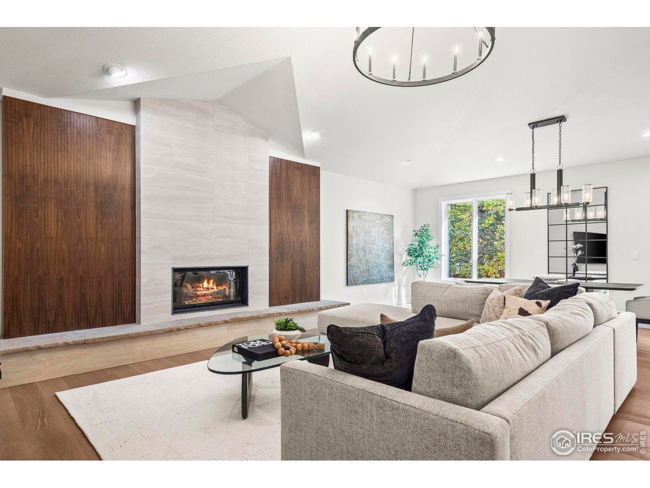 Boulder, Colorado, 80301, United States, 4 Bedrooms Bedrooms, ,4 BathroomsBathrooms,Residential,Active,1997569