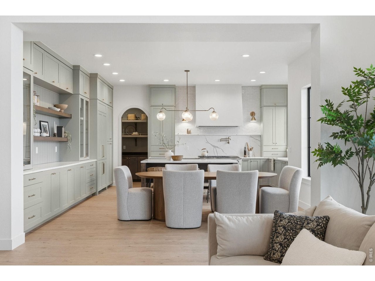 Windsor, Colorado, 80550, United States, 4 Bedrooms Bedrooms, ,4 BathroomsBathrooms,Residential,Active,2043806